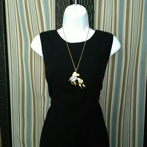 GOLDFISH NECKLACE - Picture 2 of 4